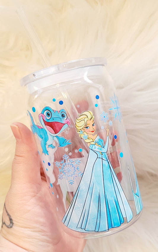 Frozen 16oz plastic cup with straw